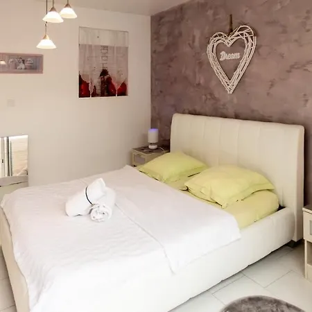 Maison Avec Parking Et Terrasse Option *